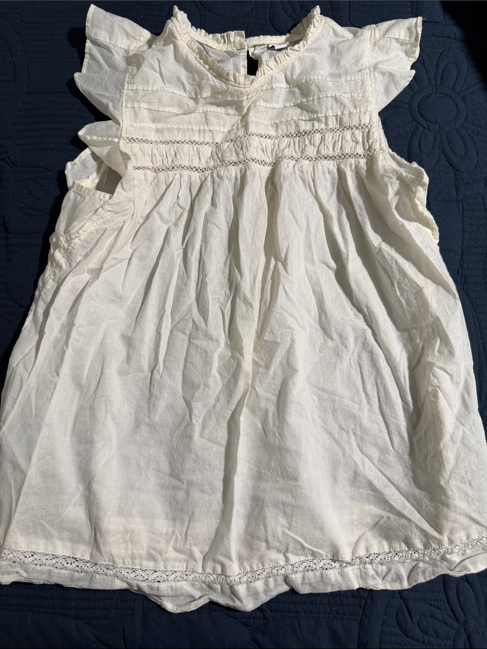 Old Navy White Ruffled Sleeveless Cotton Top size XS